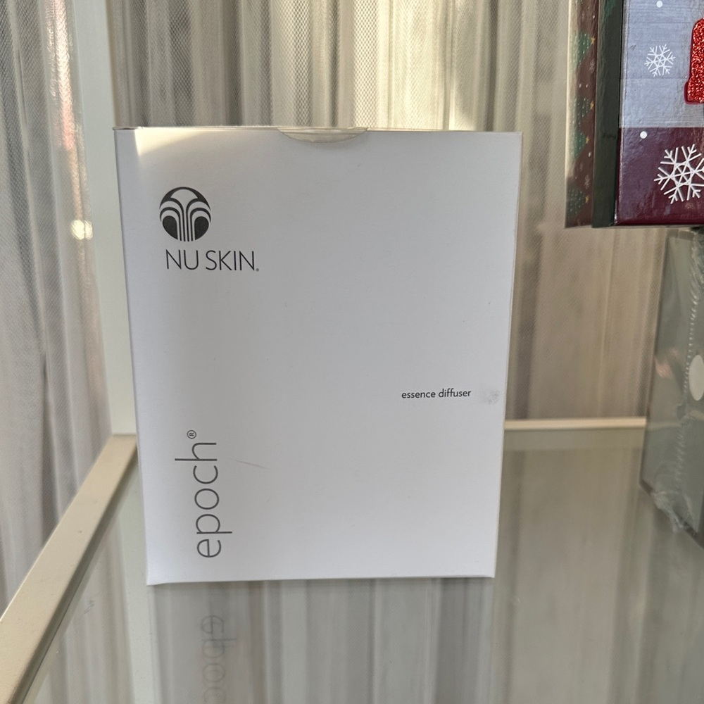 Skin Epoch Essence Diffuser - White
